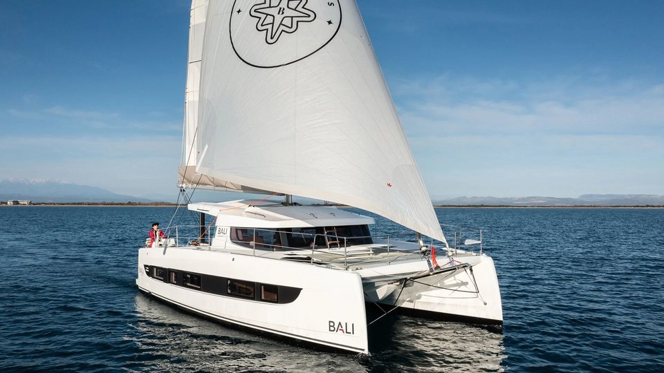 FIRST TOY yacht photo