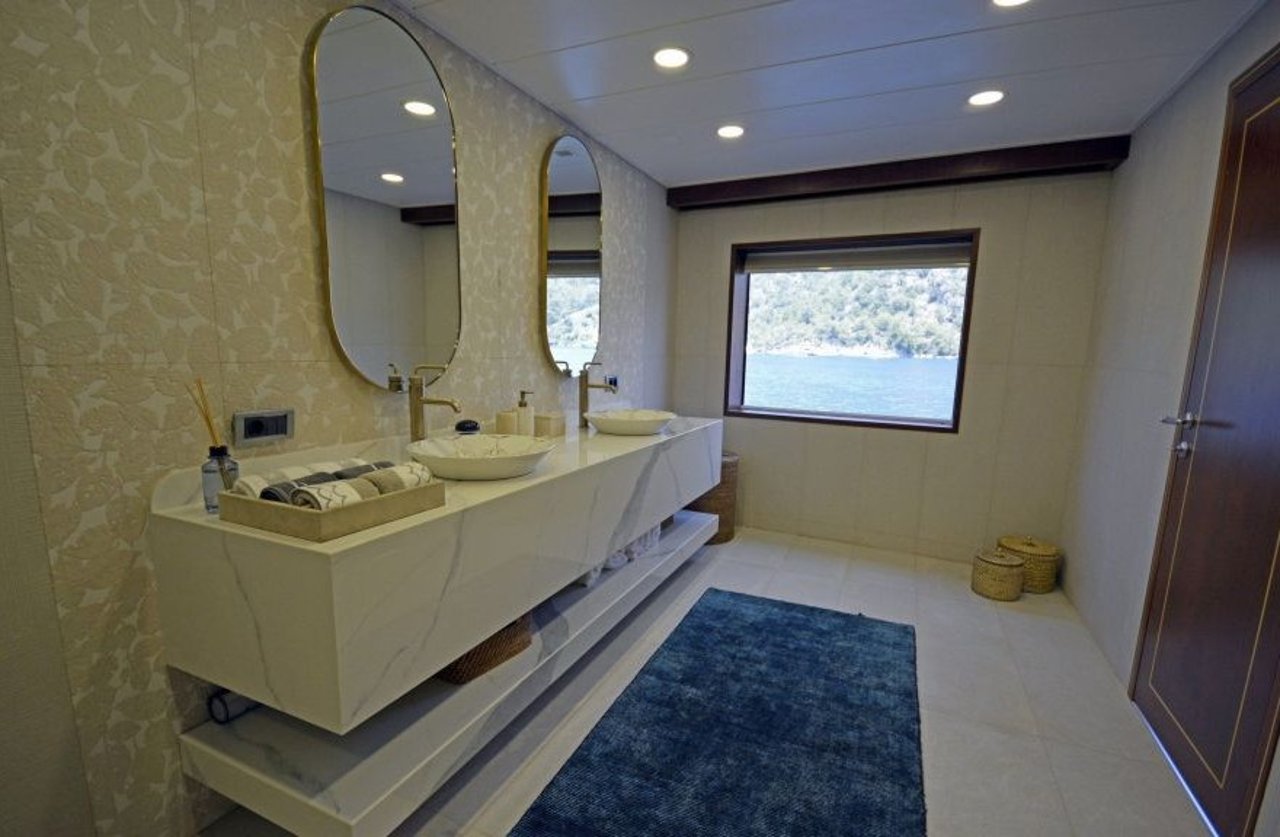 OCEAN BREEZE - image 28