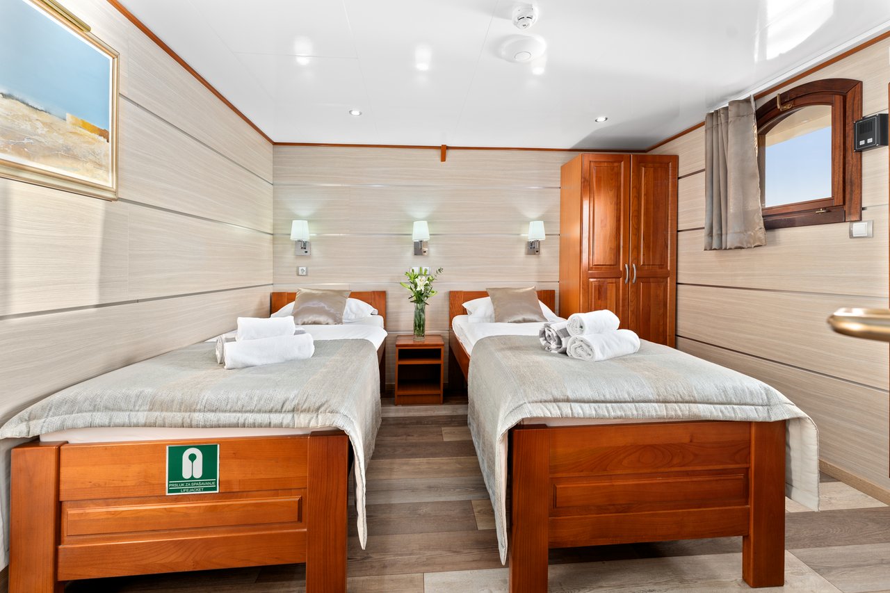 KARIZMA - image 27