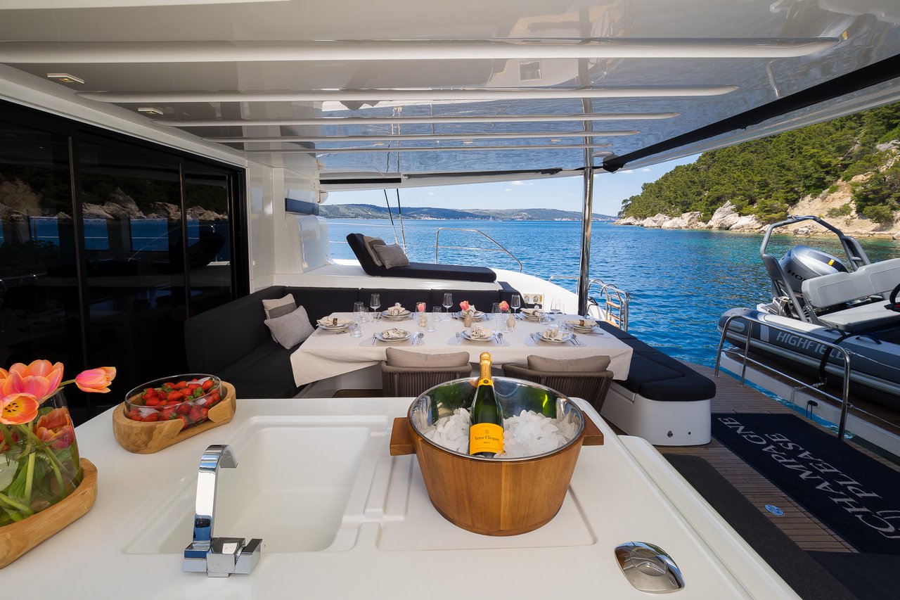 CHAMPAGNE PLEASE - image 20